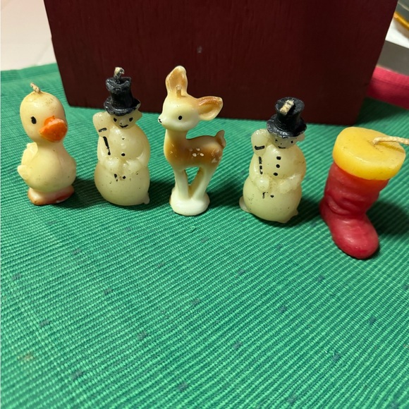 Vintage Christmas Tavern Candles. Lot Of 5 in vintage box. - Picture 1 of 8